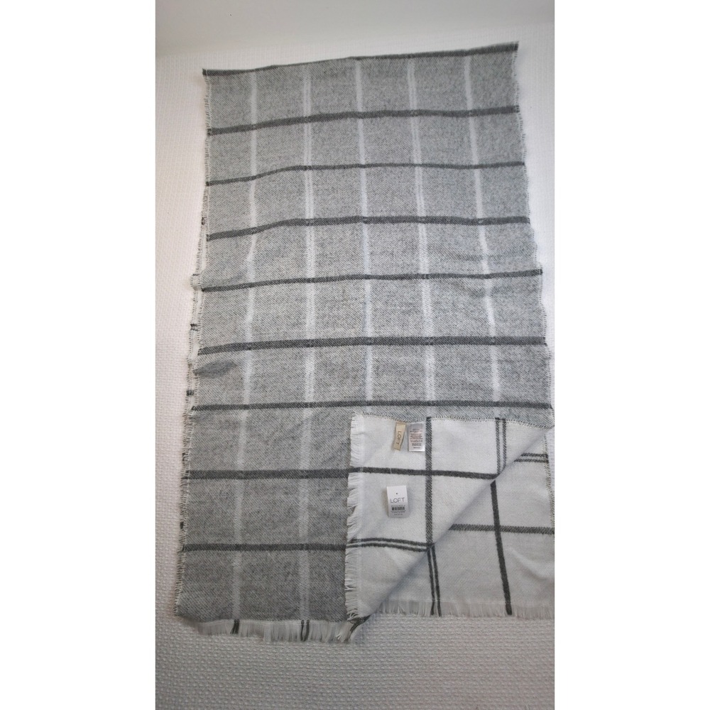 LOFT Plaid Scarf Womens OS Grey Grid Eyelash Fringe New
